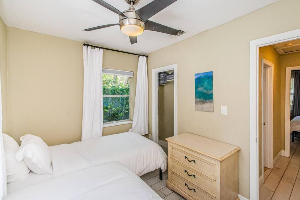 Beautiful Pool House In Old Seminole Heights! Villa Tampa Bagian luar foto