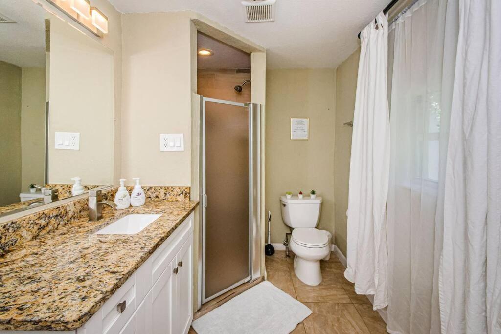 Beautiful Pool House In Old Seminole Heights! Villa Tampa Bagian luar foto