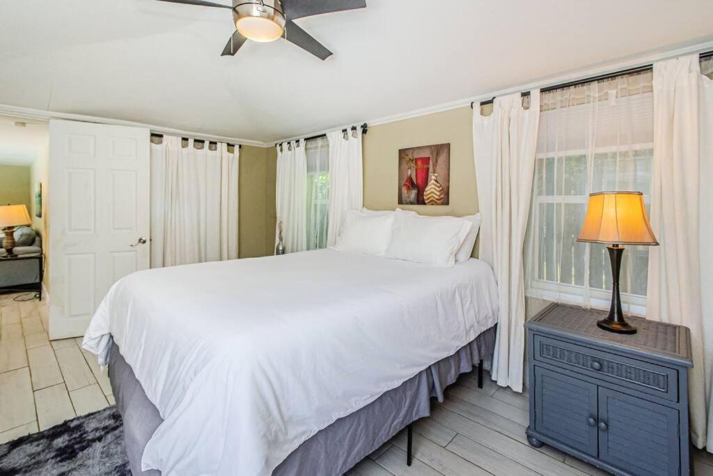 Beautiful Pool House In Old Seminole Heights! Villa Tampa Bagian luar foto