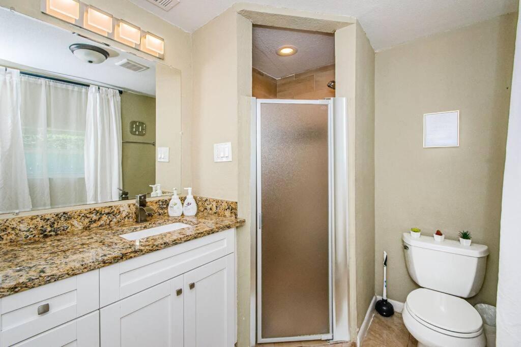 Beautiful Pool House In Old Seminole Heights! Villa Tampa Bagian luar foto