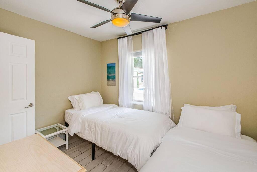 Beautiful Pool House In Old Seminole Heights! Villa Tampa Bagian luar foto